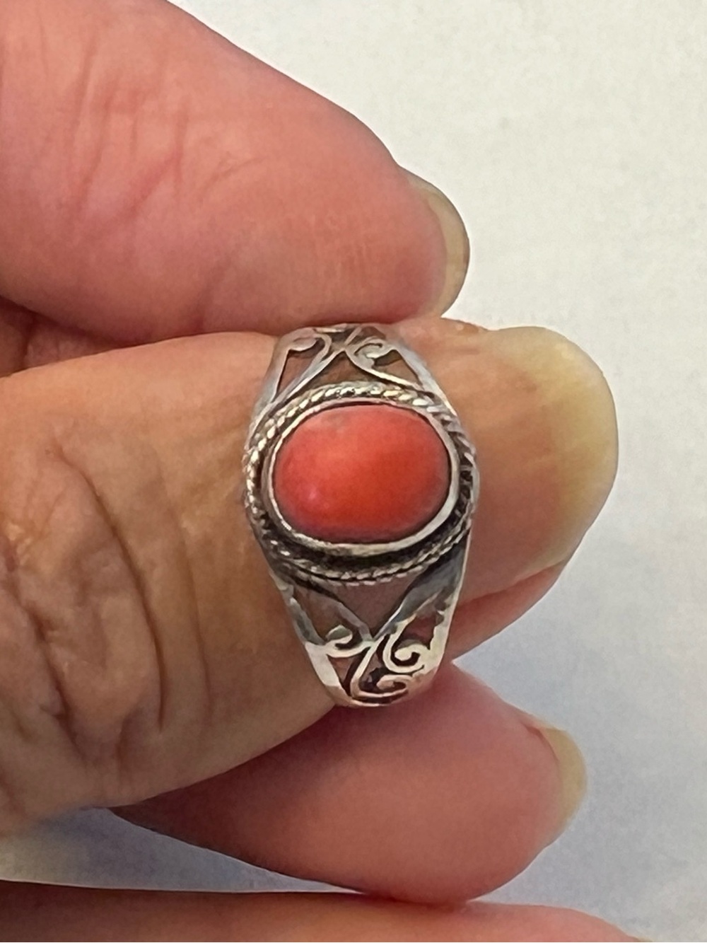 Sterling Silver Filigree Openwork Ring with Red Coral Cabochon marked 925